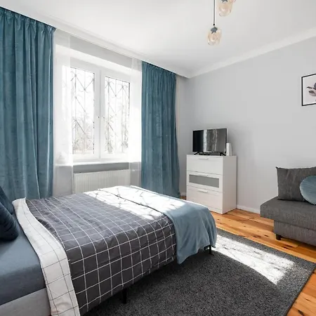 Radunia Przy Dworcu Free Parking *