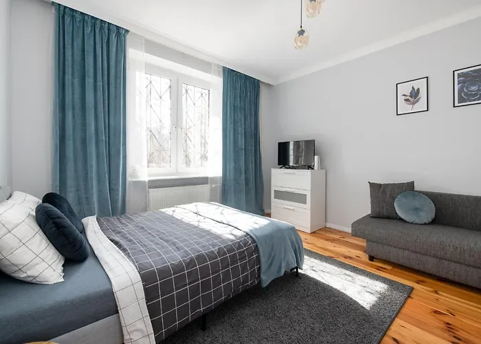 Radunia Przy Dworcu Free Parking *