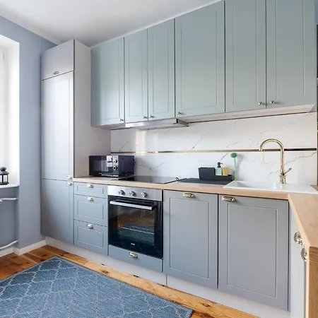Radunia Z Parkingiem Przy Dworcu Apartament