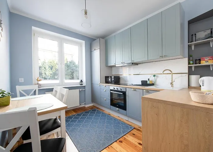 Lägenhet Radunia Przy Dworcu Free Parking