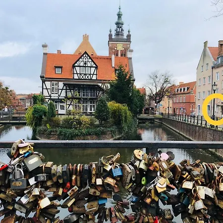 Apartament Radunia Z Parkingiem Przy Dworcu