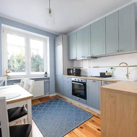 Apartament Radunia Z Parkingiem Przy Dworcu